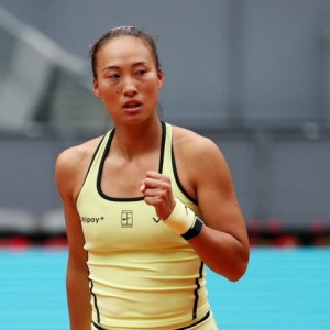2-1！郑钦文红土首秀逆转前澳网冠军 回应：没有网球的生活好无聊|破发|WTA1000|莱巴金娜|女单|鲁塞_新浪体育_新浪新闻